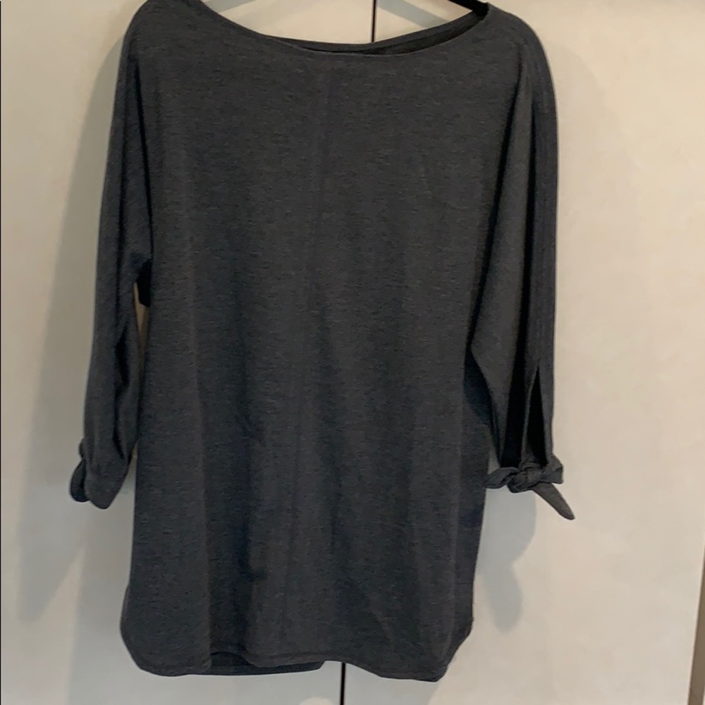 Max studio weekend gray long sleep top